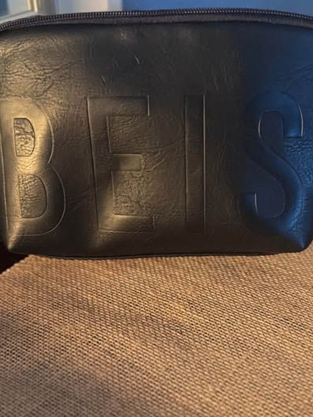 BÉIS Women OS Black Cosmetic Bag Embossed Logo Zippered Travel Case